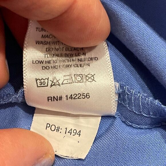 Figs blue scrub top size large - Picture 6 of 7